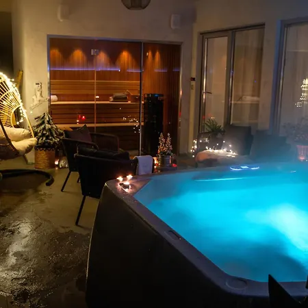 Pod Pustevnami Appartement *
